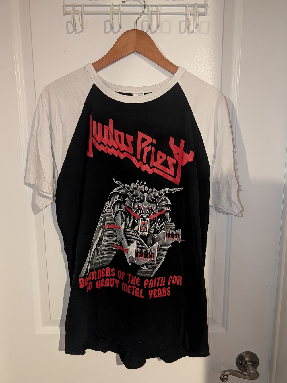 ⭐3 For $20⭐ Black & White Judas Priest Graphic Tee